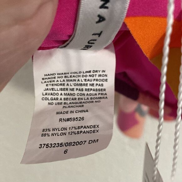 NWT-TRINA TURK-WOMEN'S FAN FAIRE OFF THE SHOULDER RUFFLE BANDEAU SWIM TOP-SIZE 6 - Picture 12 of 14